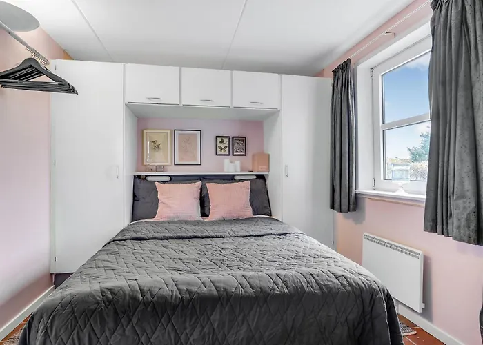 1 Bedroom Beautiful In *